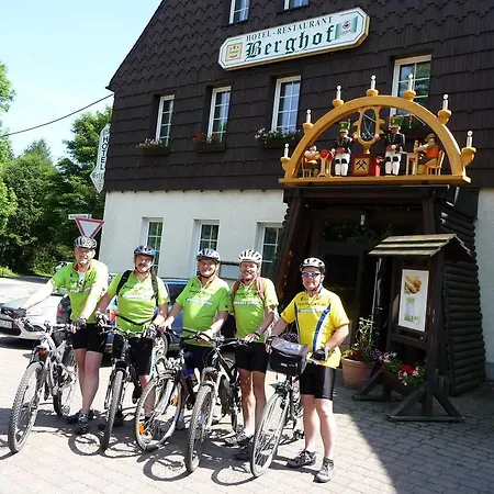 Hotel Berghof 3*